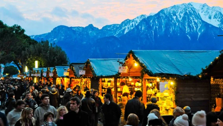 Christmas Market in Montreux on Lake Geneva will open again in 2021.