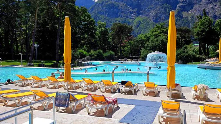 Lavey les Bains Outdoor Pools