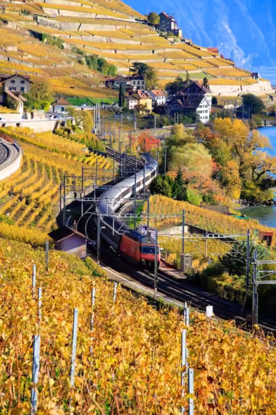 Train next to Lake Geneva