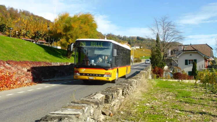 Postal Bus en Route to Rolle