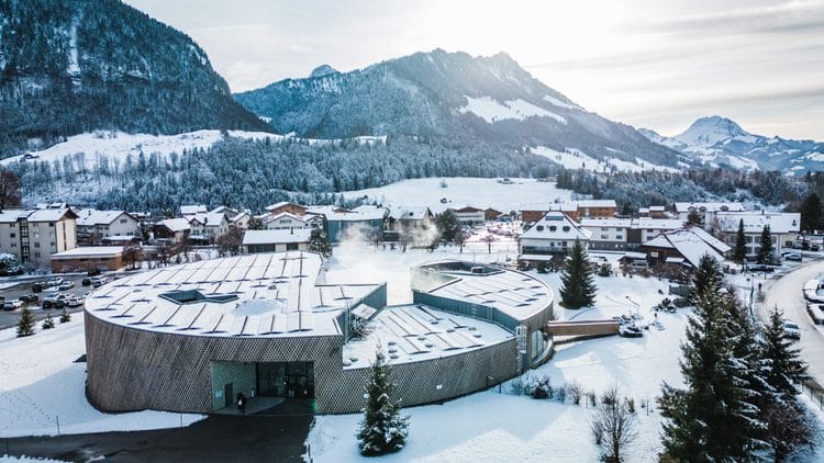 Les Bains de la Gruyère in Charmey thermal baths in winter